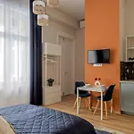 Fusion Apartments In Downtown Budapest