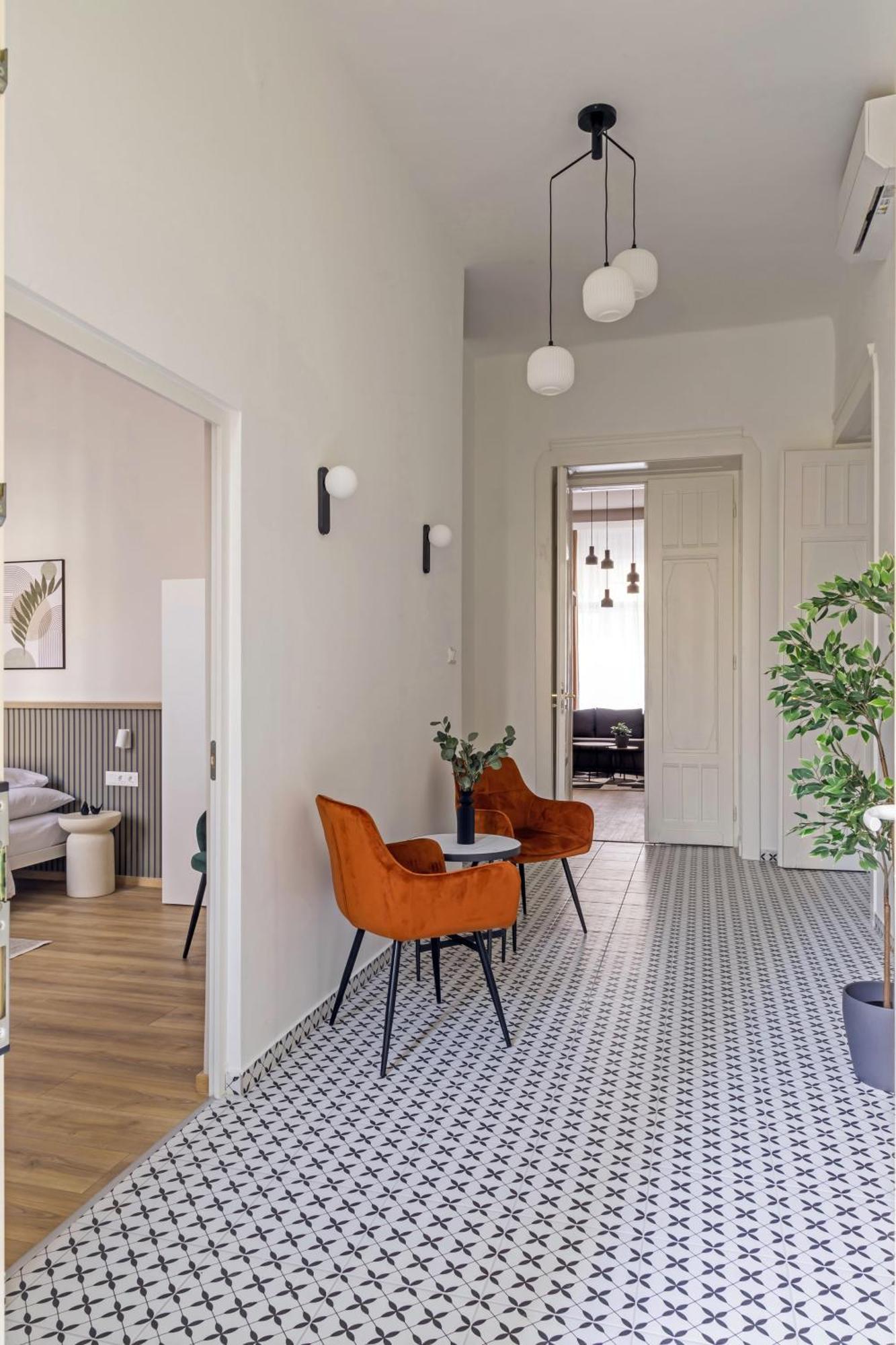 Apartment Fusion In Downtown Budapest